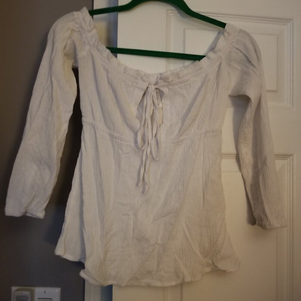 inTu White Three-Quarter Sleeve 100% Cotton Peasant Blouse